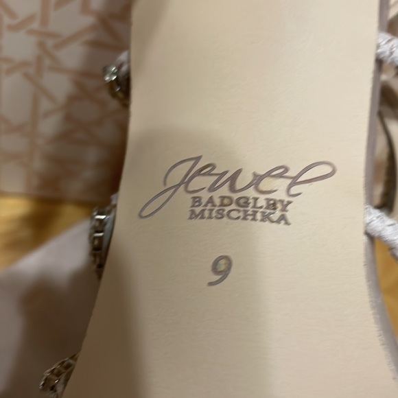 Jewel by Badgley Mischka :: delacy chmsat - Picture 6 of 7